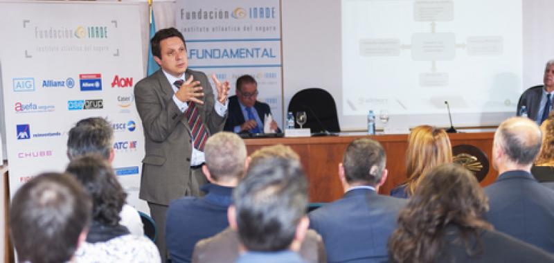 Juan Pablo Pérez, durante su exposicion en Foro Inade